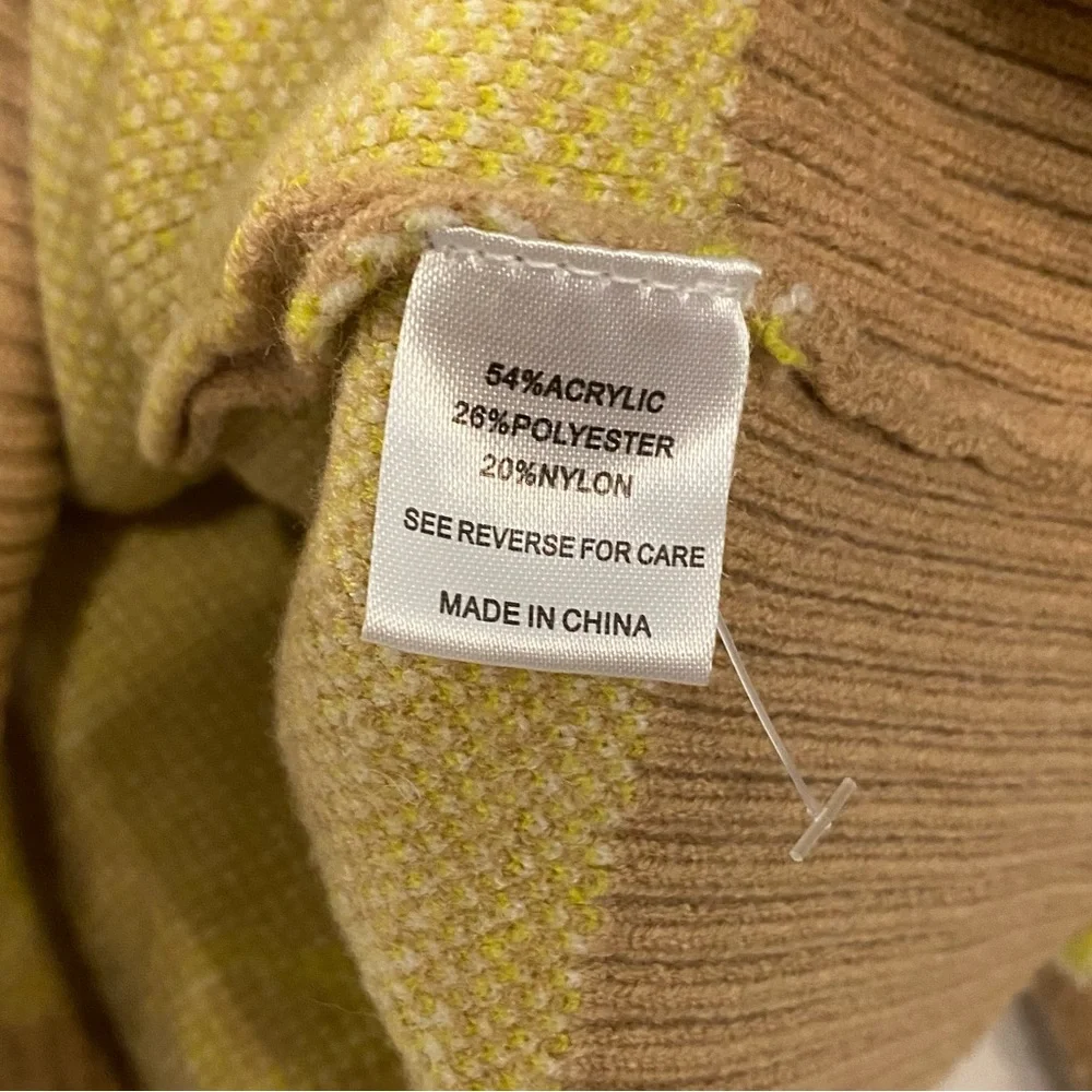 Junior's Witty Fox Brown & Yellow Heart Button Up Cardigan - Picture 5 of 8